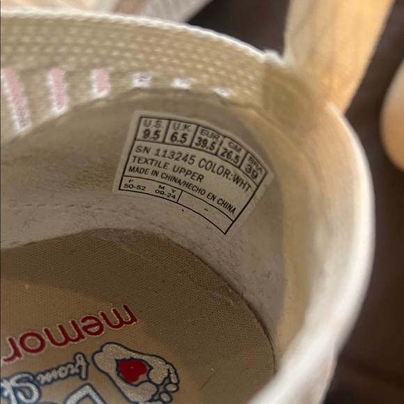 Bobs Memory Foam Cream Slip-On Shoes women’s - Picture 6 of 7